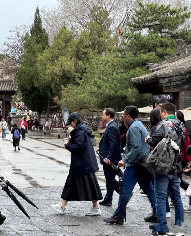 顿饭三千多超难约内景曝光低调奢华AG真人郭晶晶凤临阁为长女庆生一(图14)