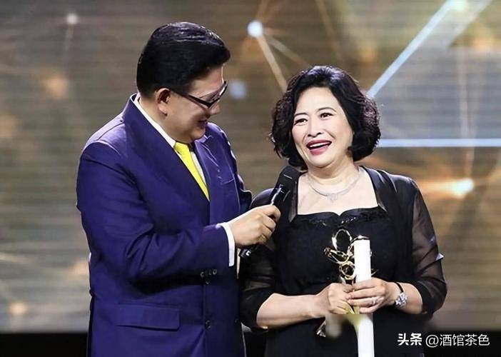 错在北京豪宅请客装修很有品味老公罕见亮相AG真人百家家乐APP67岁许娣近况不(图8)