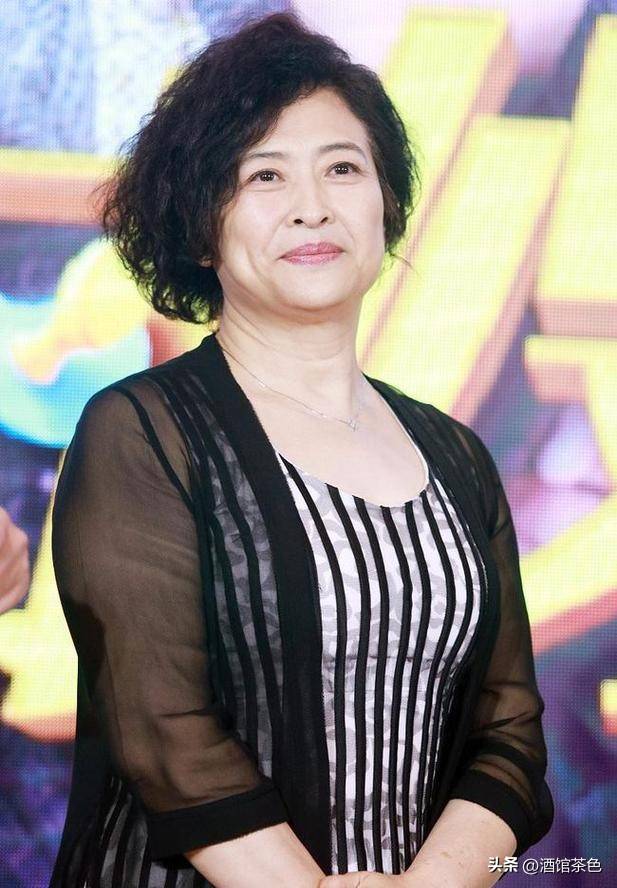 错在北京豪宅请客装修很有品味老公罕见亮相AG真人百家家乐APP67岁许娣近况不(图13)